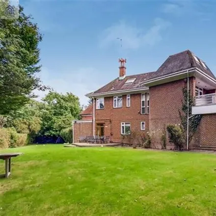 Buy this 6 bed house on 6 Winnington Close in London, N2 0TY