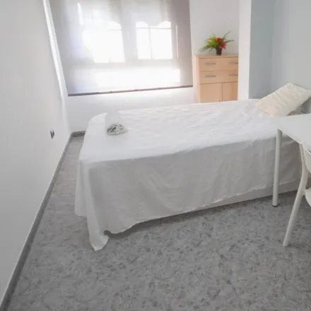 Rent this 3 bed apartment on Centre de Salut República Argentina in Carrer dels Sants Just i Pastor, 46021 Valencia