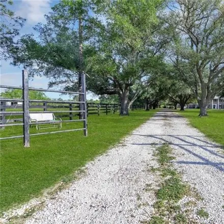 Image 2 - 1479 Farm to Market Road 2936, Chambers County, TX 77514, USA - House for sale