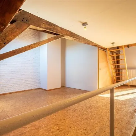 Rent this 2 bed apartment on Waregemsesteenweg in 9770 Kruisem, Belgium