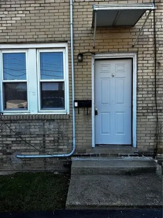 Rent this 1 bed apartment on 811 Wilmington Ave Apt 3 in New Castle, Pennsylvania