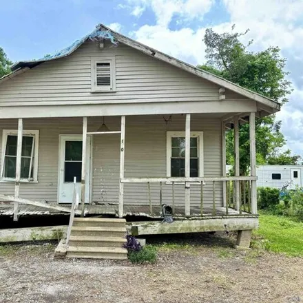 Buy this 2 bed house on 120 Henderson Street in Terrebonne Parish, LA 70364