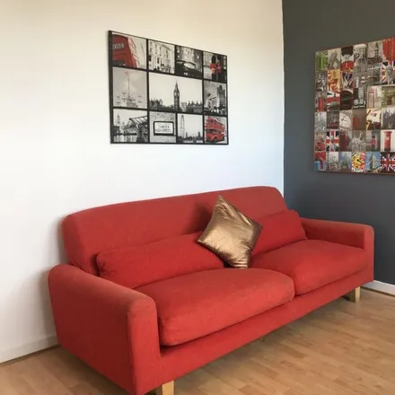 Rent this studio apartment on Sillet Tyres in Holland Street, Aberdeen City