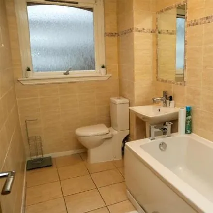 Image 3 - Fiddoch Court, Newmains, ML2 9JA, United Kingdom - Apartment for sale