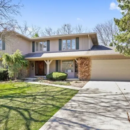 Buy this 5 bed house on 2 Sharron Court in Hinsdale, Lyons Township