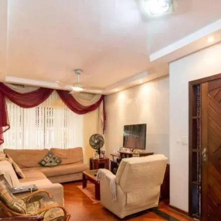 Buy this 3 bed house on Rua Silvestre Vasconcelos Calmon 269 in Vila Augusta, Guarulhos - SP