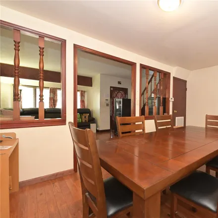 Image 7 - 81-11 91st Avenue, New York, NY 11421, USA - House for sale
