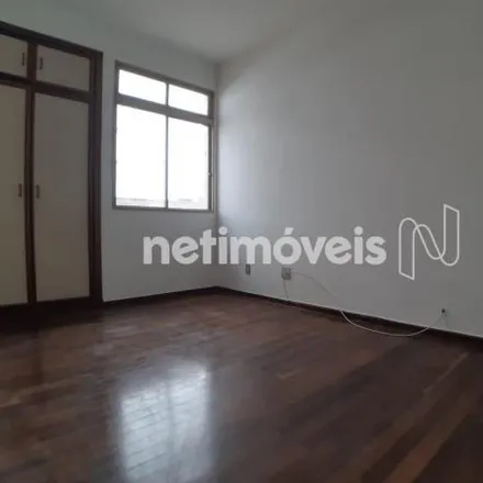 Rent this 3 bed apartment on Padaria Big Pão in Rua Perdigão Malheiros 50, Coração de Jesus