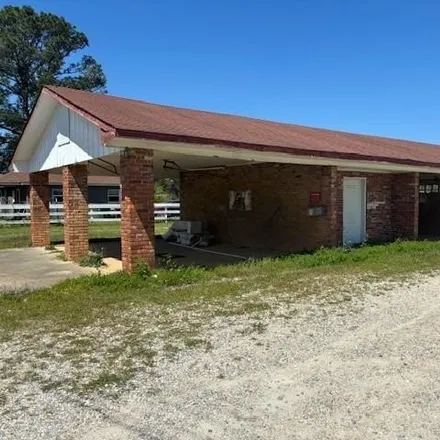 Image 4 - 62 Silver Run Dr, Seale, Alabama, 36875 - House for sale