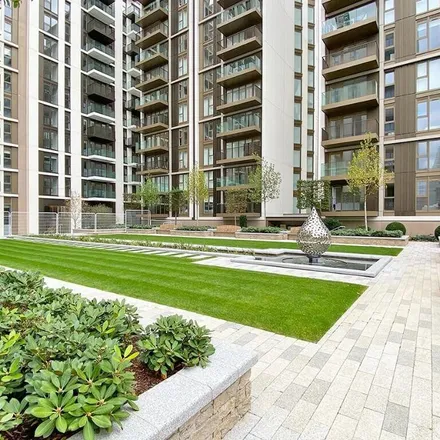 Rent this 3 bed apartment on Belvedere Row in Fountain Park Way, London