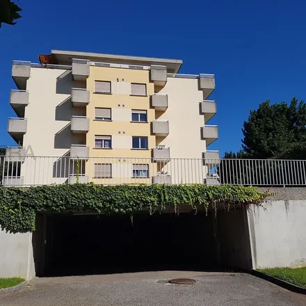 Rent this 4 bed apartment on Rue des Bordgeais 35 in 2800 Delémont, Switzerland