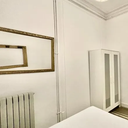 Image 2 - Aribau - Gran Via, Carrer d'Aribau, 08001 Barcelona, Spain - Room for rent