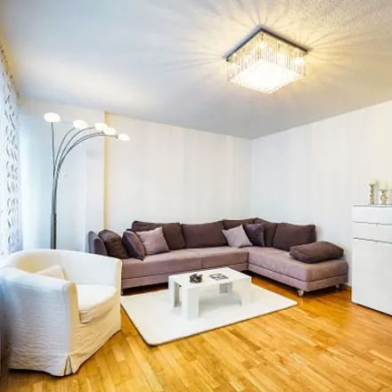 Rent this 5 bed apartment on Sternengasse 9 in 50676 Cologne, Germany