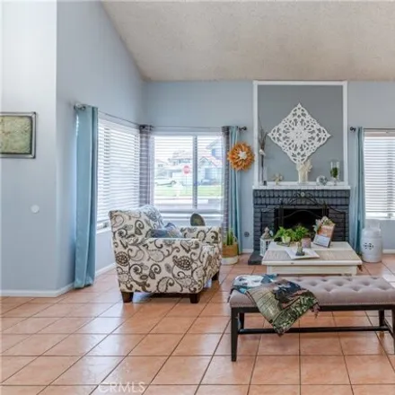 Image 4 - 4504 Pennyroyal Drive, Corona, CA 92878, USA - House for sale