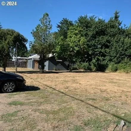 Buy this 2 bed house on 2035 East Irwin Way in Eugene, OR 97402
