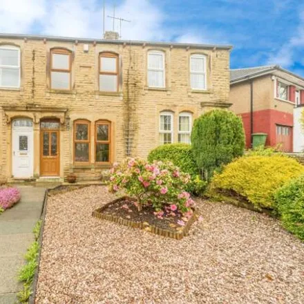 Buy this 3 bed townhouse on Daisy Bank Crescent in Worsthorne, BB10 4RA