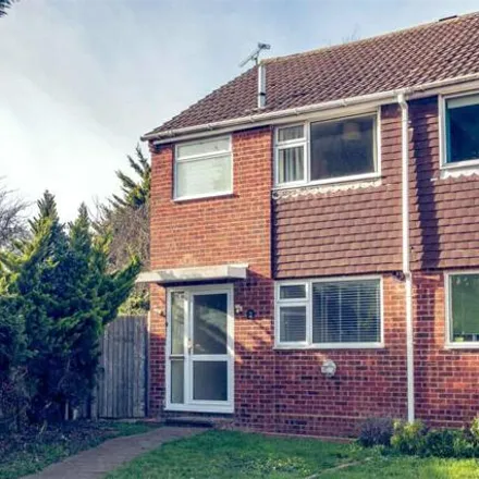 Rent this 2 bed house on 16 Walmer Gardens in Sittingbourne, ME10 2LT