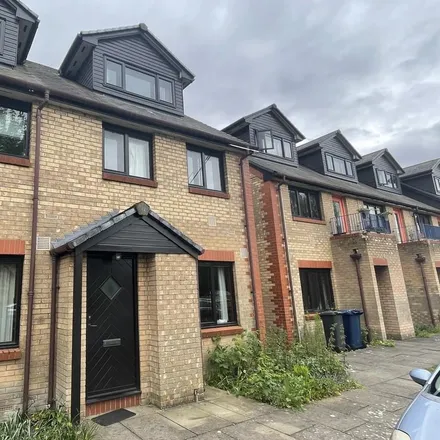 Rent this 2 bed apartment on 66 Sleaford Street in Cambridge, CB1 2PU