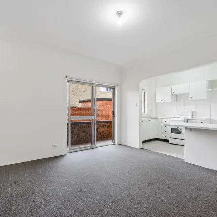 Image 2 - 37-39 Rochester Street, Botany NSW 2019, Australia - Apartment for rent