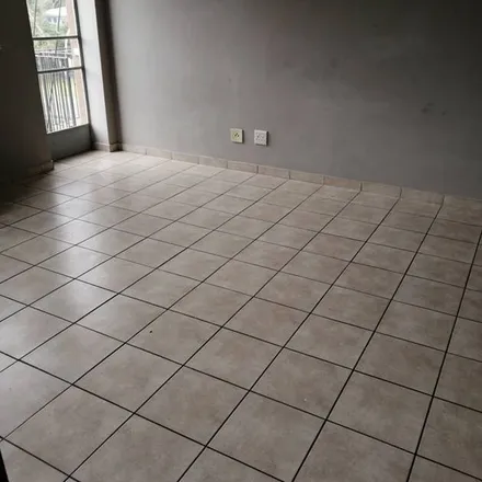 Rent this 5 bed apartment on unnamed road in Rossmore, Johannesburg