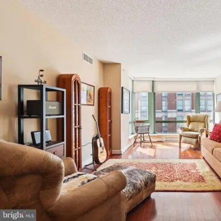 Image 7 - 1050 K Street Northwest, Washington, DC 20071, USA - Condo for sale