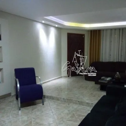 Buy this 3 bed apartment on Rua Etólia in Jardim Santo Antônio, Santo André - SP