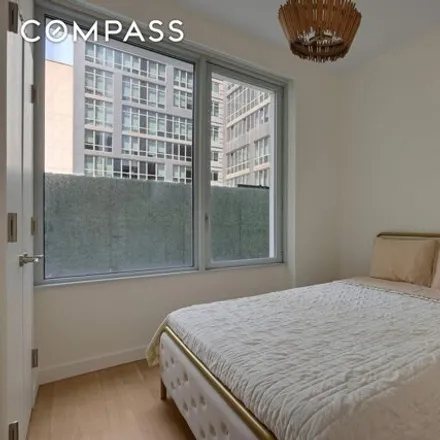 Image 3 - 611 West 56th Street, New York, NY 10019, USA - Condo for rent