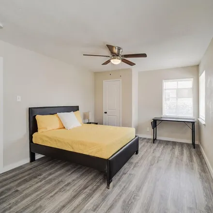 Image 6 - 7914 Tillman Street, Dallas, TX 75217, USA - Apartment for rent