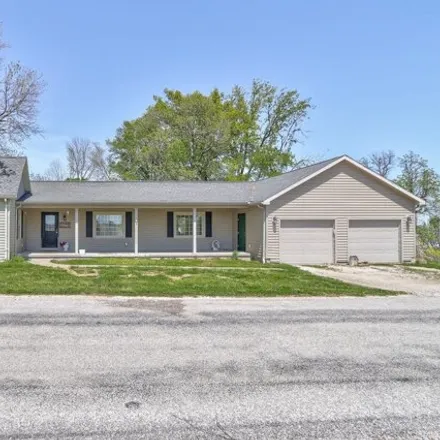 Buy this 4 bed house on 5500 West County Road 300 North in Spencer County, IN 47634