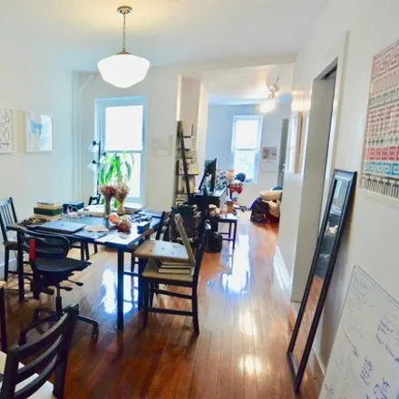 Image 8 - 243 Starr Street, New York, NY 11237, USA - Townhouse for sale
