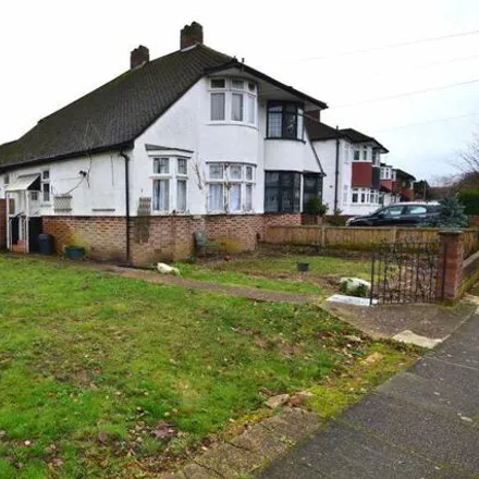 Buy this 3 bed duplex on Ryecroft Road in London, BR5 1DR