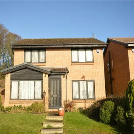 Buy this 4 bed house on Haven Chase in Leeds, LS16 6SG