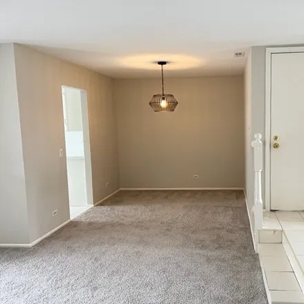 Image 4 - 107 Hemingway Court, Vernon Hills, IL 60061, USA - House for rent