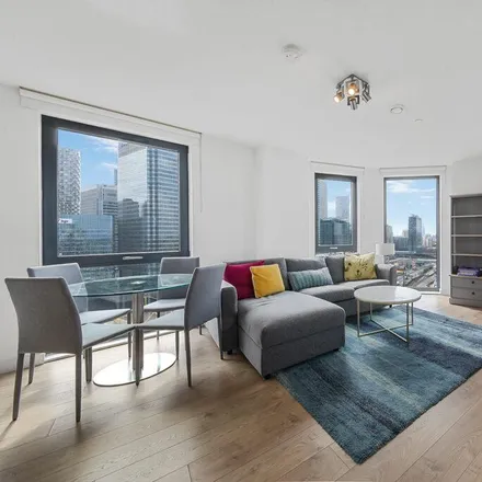 Rent this 2 bed apartment on Roosevelt Tower in 18 Williamsburg Plaza, Canary Wharf