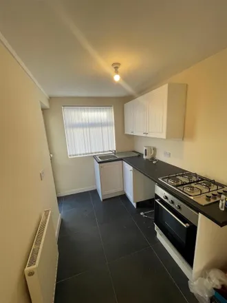 Image 4 - Wyncroft Street, Liverpool, L8 9SP, United Kingdom - Townhouse for rent