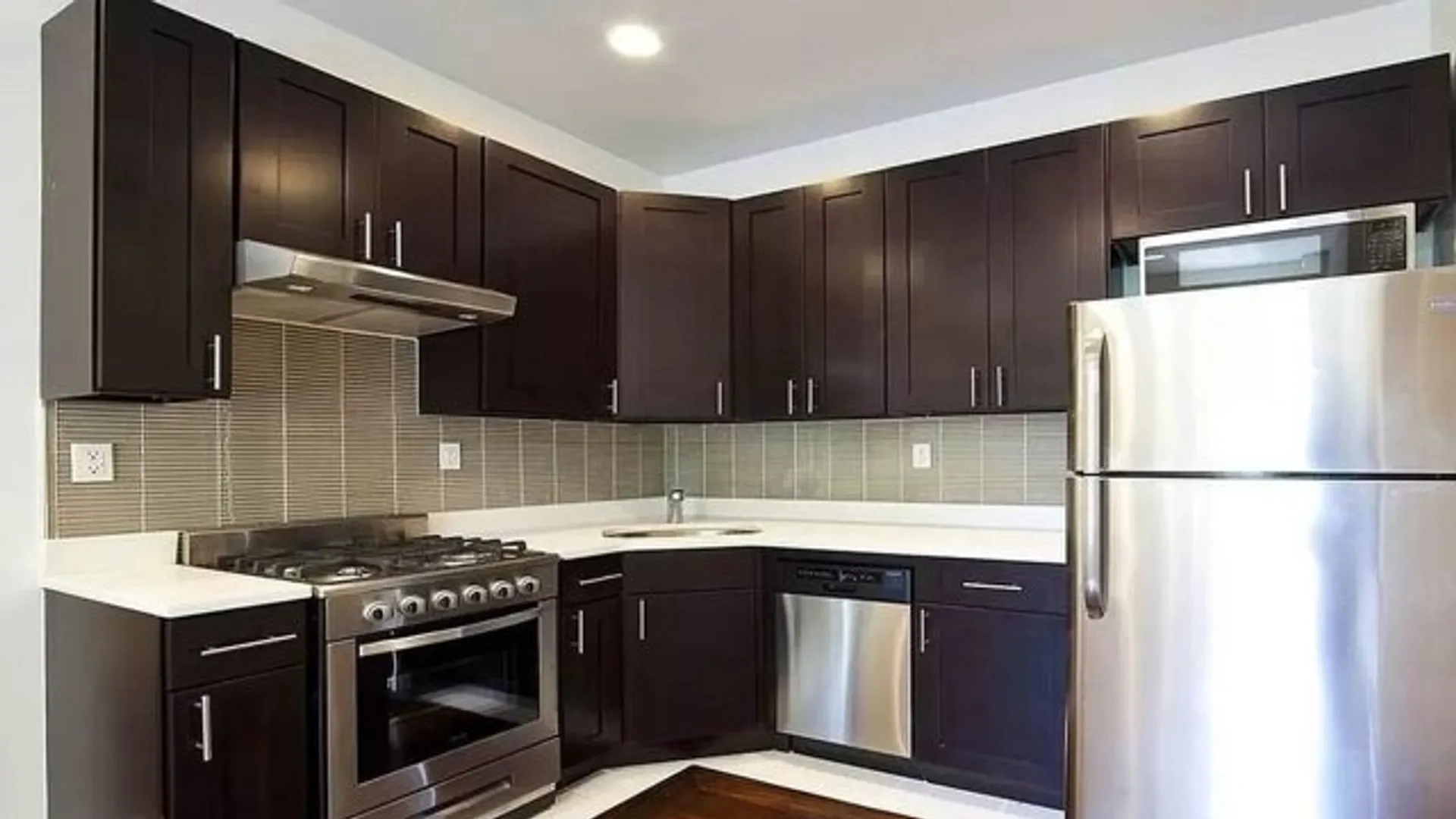 167 Waverly Avenue, New York, NY 11205, USA | 3 bed apartment for rent