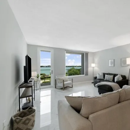 Image 1 - South Ocean Boulevard, South Palm Beach, Palm Beach County, FL 33460, USA - Condo for rent