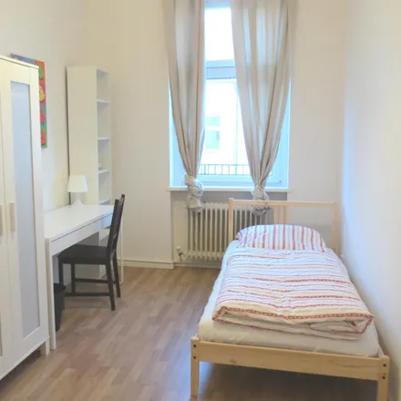 Rent this 6 bed room on Silbersteinstraße 1 in 12051 Berlin, Germany