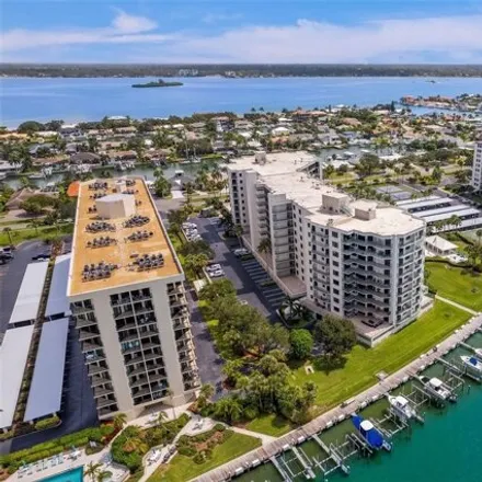 Buy this 3 bed condo on Island Way in Clearwater, FL 33767