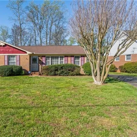 Buy this 3 bed house on 3079 Wellingford Drive in High Point, NC 27265