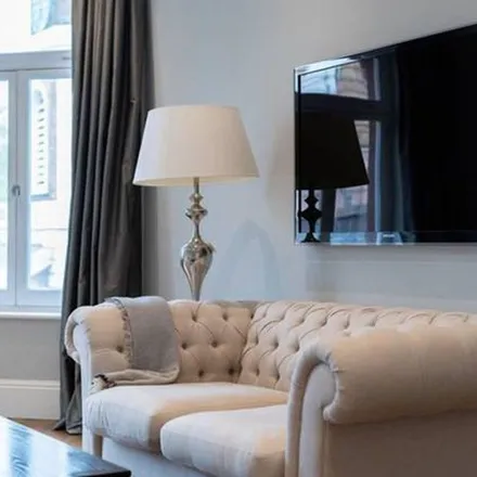 Rent this 3 bed apartment on 75 South Audley Street in London, W1K 2PA