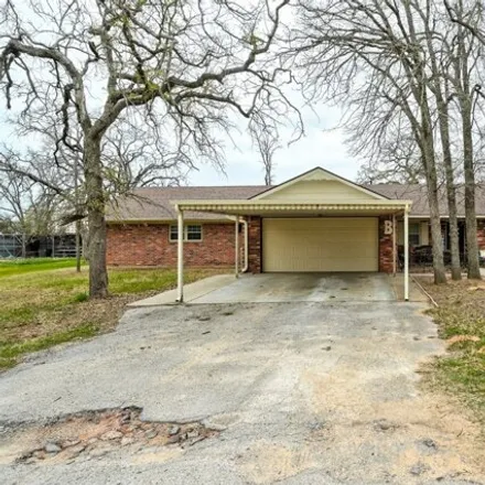 Buy this 3 bed house on 132 East Hickory Park Road in McLoud, Pottawatomie County