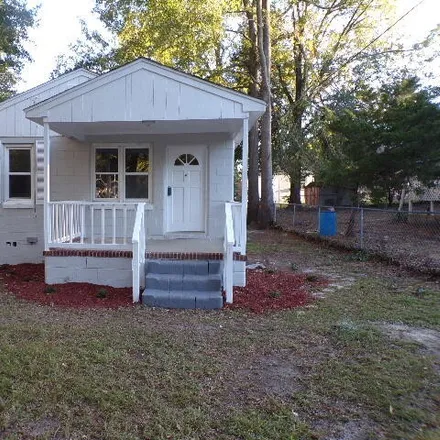 Buy this 2 bed house on 1 3rd Street in Thomson, McDuffie County