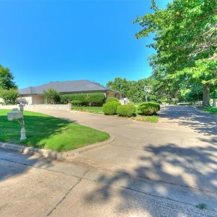 Image 6 - 47 Country Club Road, Shawnee, OK 74801, USA - House for sale