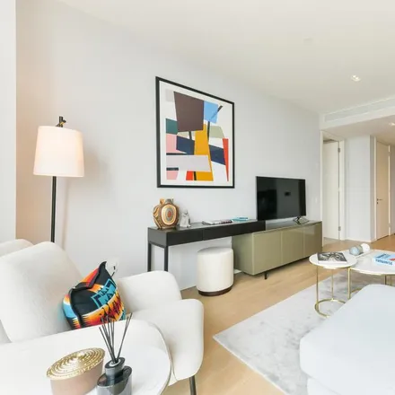 Rent this 2 bed apartment on Newfoundland Quay in Newfoundland Place, Canary Wharf