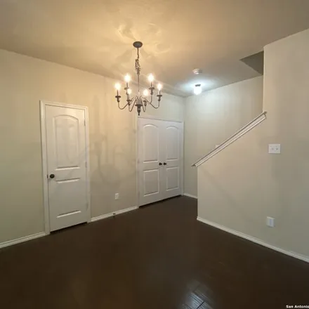 Image 5 - 348 Rosalie Drive, New Braunfels, TX 78130, USA - Apartment for rent