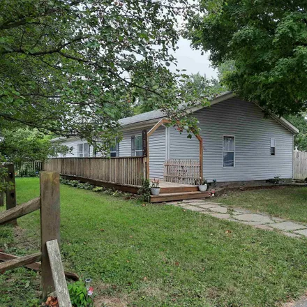 Buy this 4 bed house on 112 East 8th Street in Matthews, Grant County