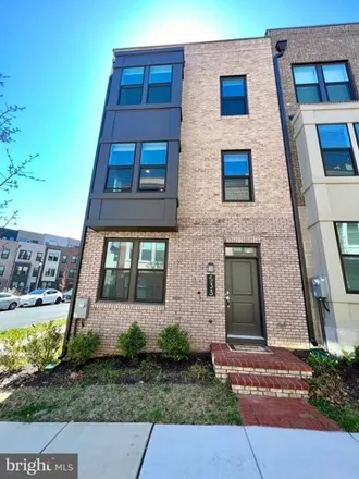 Rent this 4 bed townhouse on unnamed road in Rockville, MD 20850