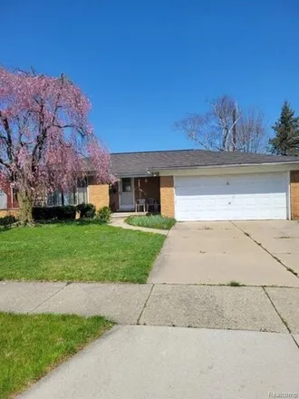 Buy this 3 bed house on 19263 Rockport Street in Roseville, MI 48066