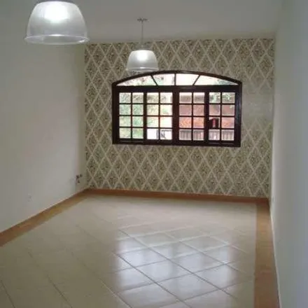 Rent this 3 bed house on Rua Dirceu Rocha Dias in Vila Rio, Guarulhos - SP